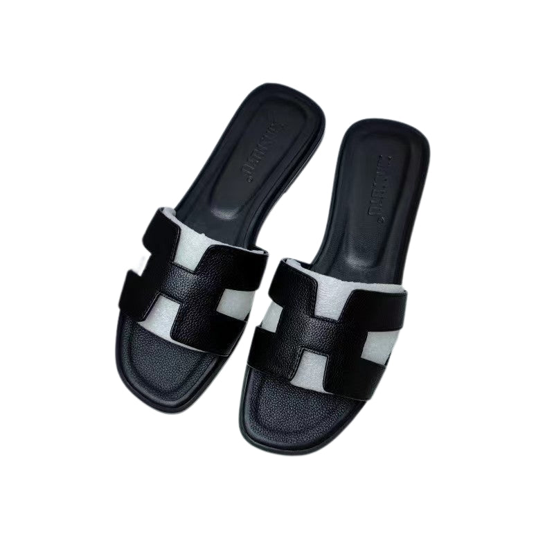 Clara – Flade Slip-On Sandaler med Udskæringsdetaljer