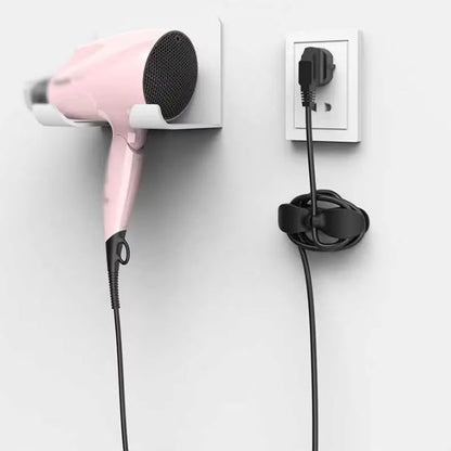 CableCradle – Multi-Slot Kompakt kabelholder med klæbende base til pæn ledningsarrangement