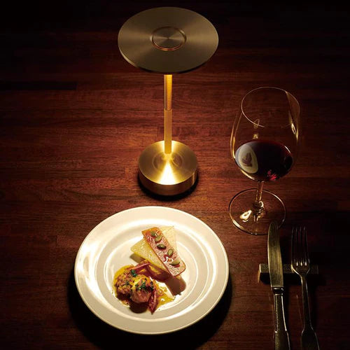 NordicaLight – Trådløs bordlampe til fleksibel og stilfuld belysning